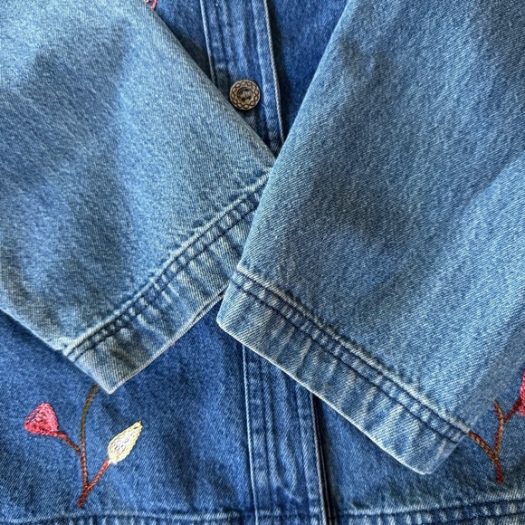 VTG New Identity Blue Denim Jean Jacket Embroidered Floral Cotton L - Picture 6 of 6